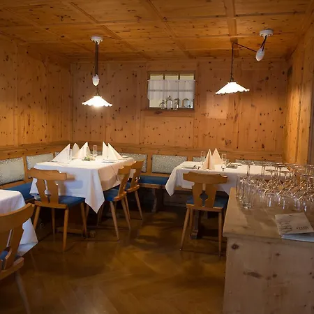 Hotel Gasthof Rossle *